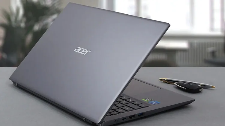 Laptop Acer Swift X SFX16