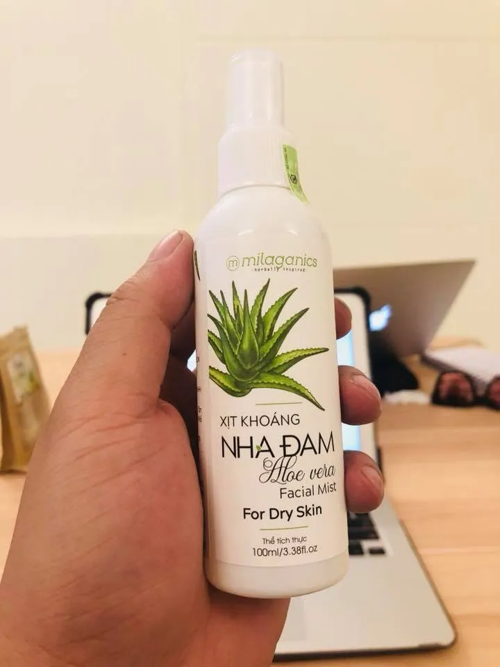 Xịt Khoáng Milaganics Trà Xanh